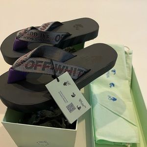 Off white thong sandals